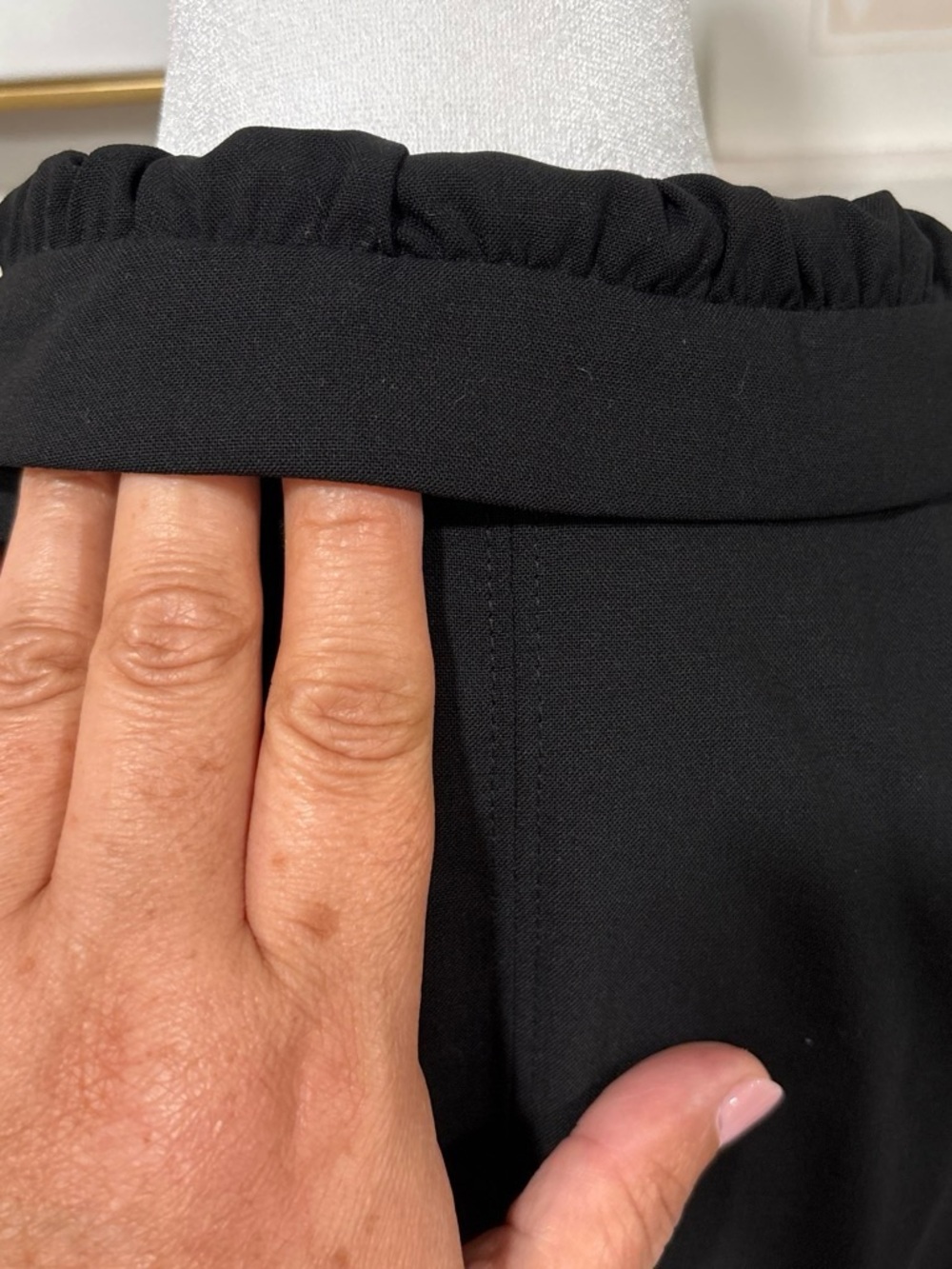 Ann Taylor Black Tailored Three-Button Blazer - Picture 4 of 5